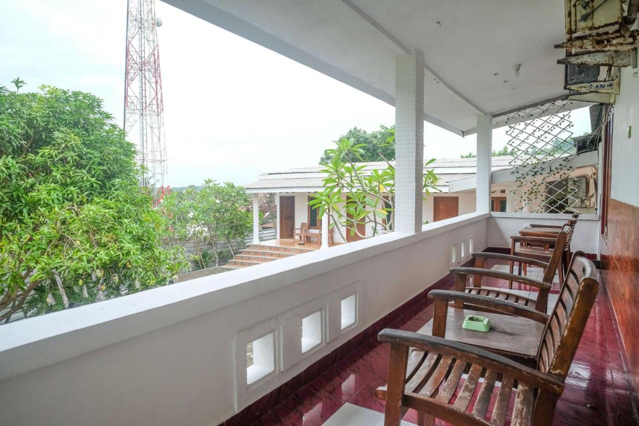 Reddoorz At Paris Ocean Hotel Bãi biển Bãi biển Parangtritis Ngoại thất bức ảnh